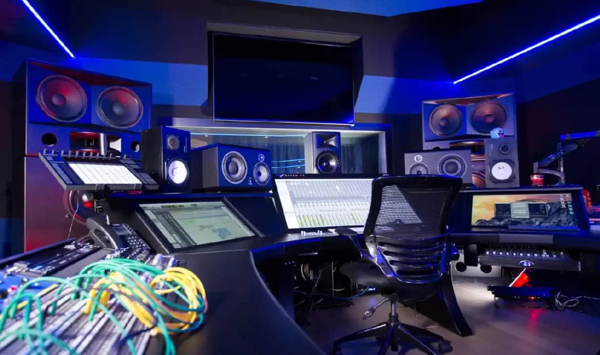 Loud Speakers & Microphones